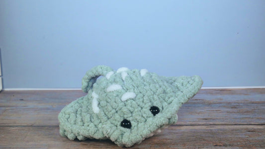 Crocheted stingrays (Medium)